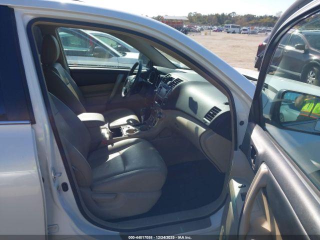 Toyota Highlander Se V6 Image 3