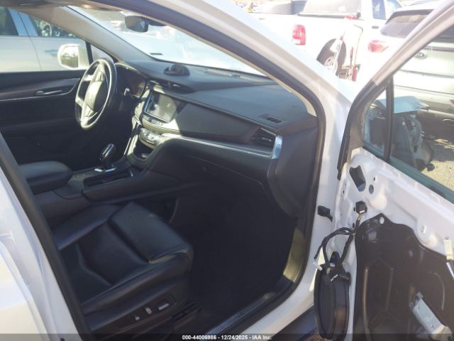 Cadillac XT5 Premium Luxury Image 6