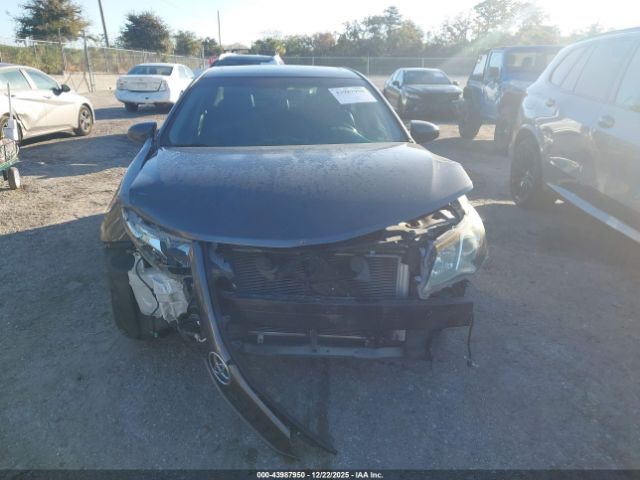 Toyota Camry Se Image 3