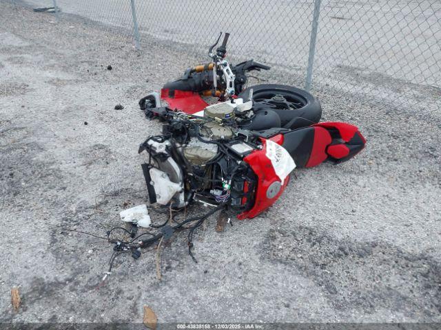 Ducati Panigale V4s Image 7