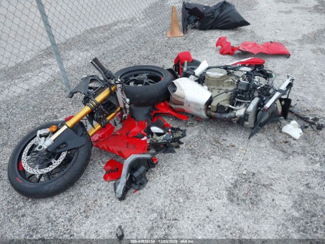 Ducati Panigale V4s Image 9