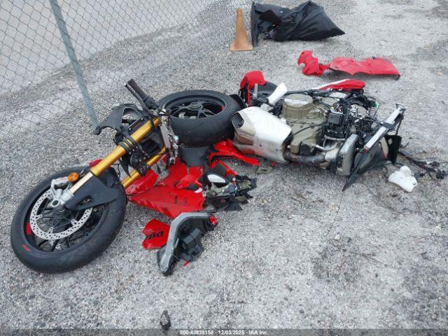 Ducati Panigale V4s Image 9