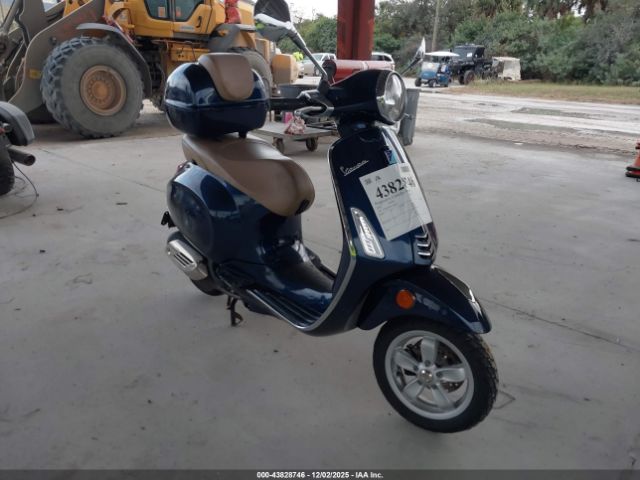 Vespa Sprint 150 3v Image 1