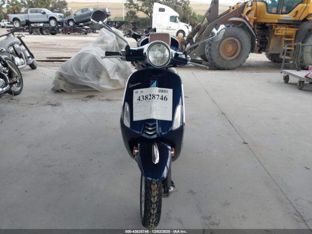 Vespa Sprint 150 3v Image 3